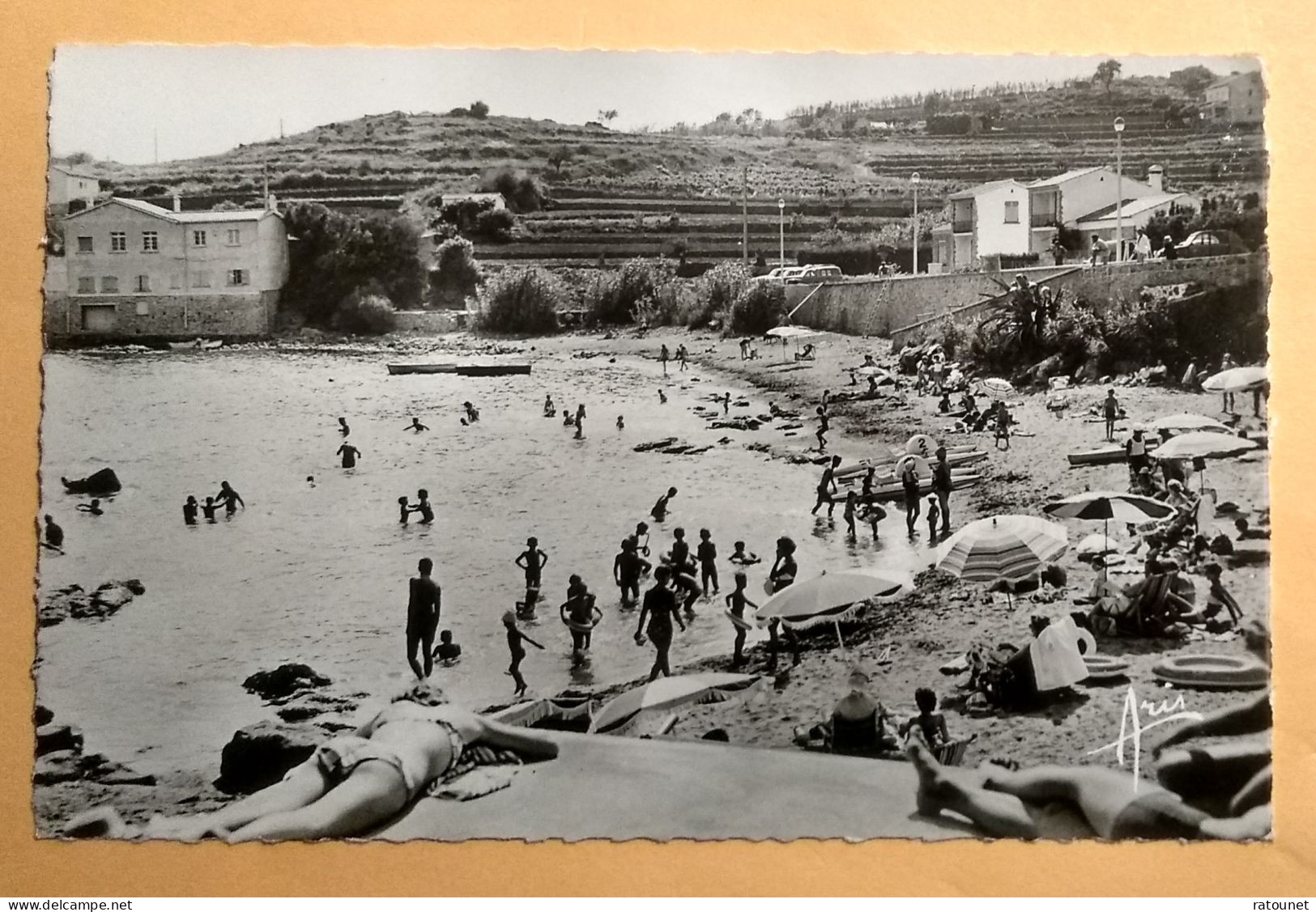 83 - VAR -  CARQUEIRANNE - CPSM 2 - La Plage  - éd ARIS - Carqueiranne