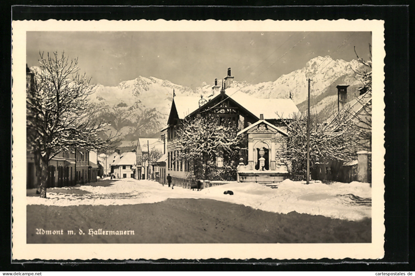 AK Admont, Ortsansicht Im Winter Mit Viel Schnee Und Alpen  - Sonstige & Ohne Zuordnung