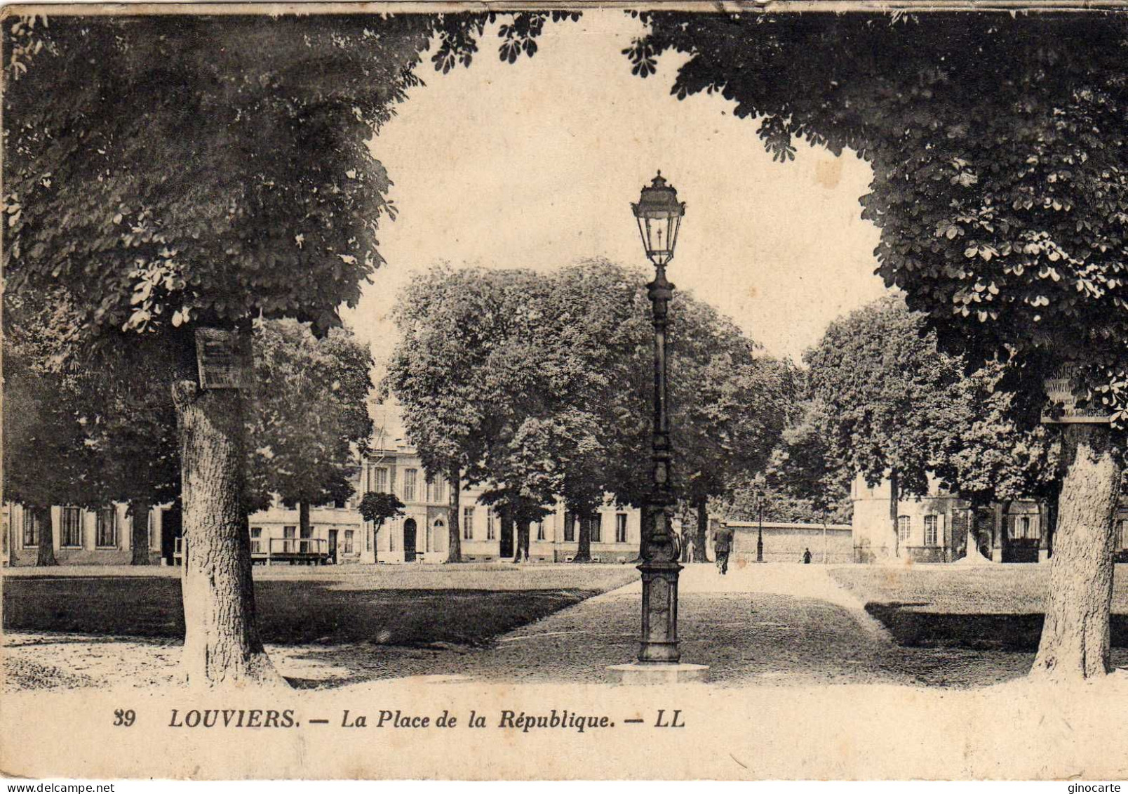 Louviers Place De La Republique - Louviers