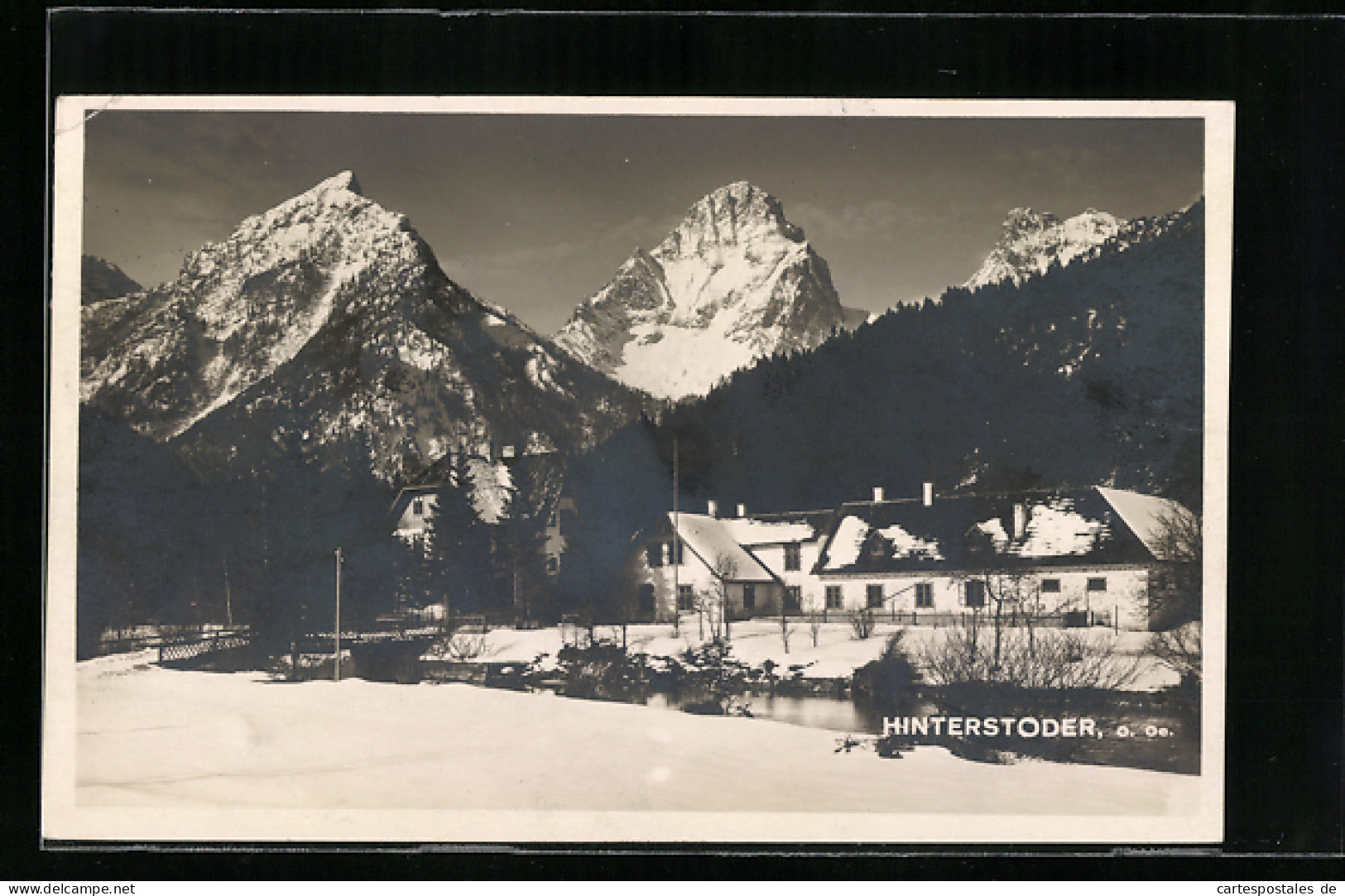 AK Hinterstoder /O. Oe., Zwei Anwesen Vor Berggipfeln Im Winter  - Other & Unclassified