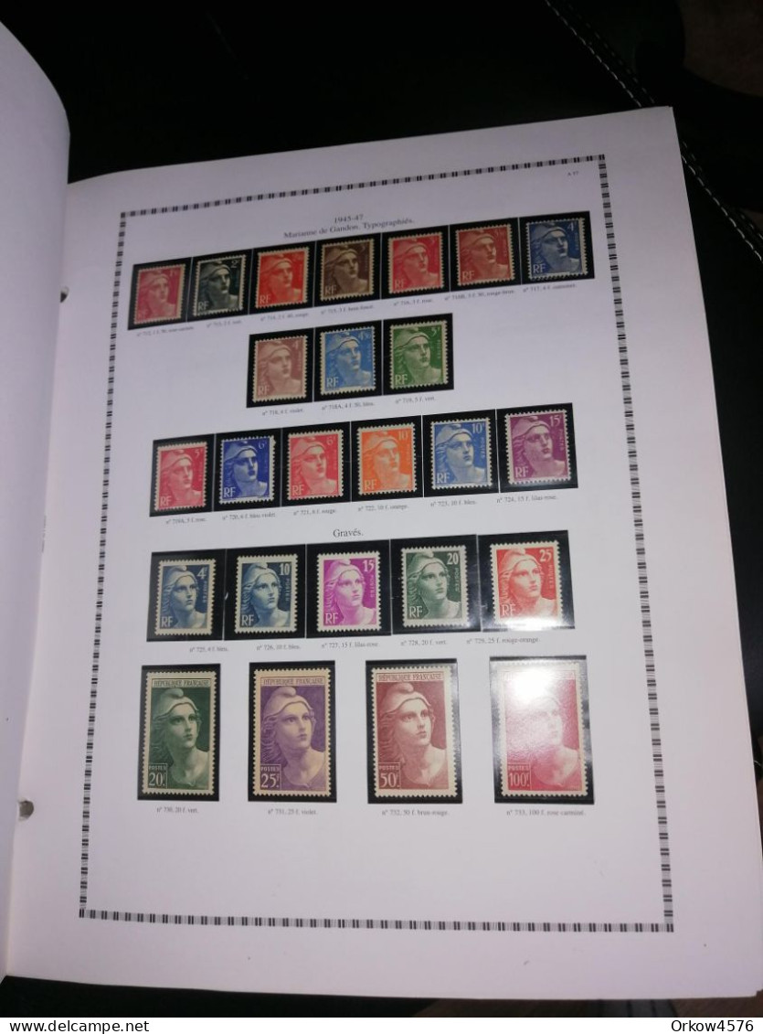 Collection De Timbres France Et Monde - Collections (en Albums)