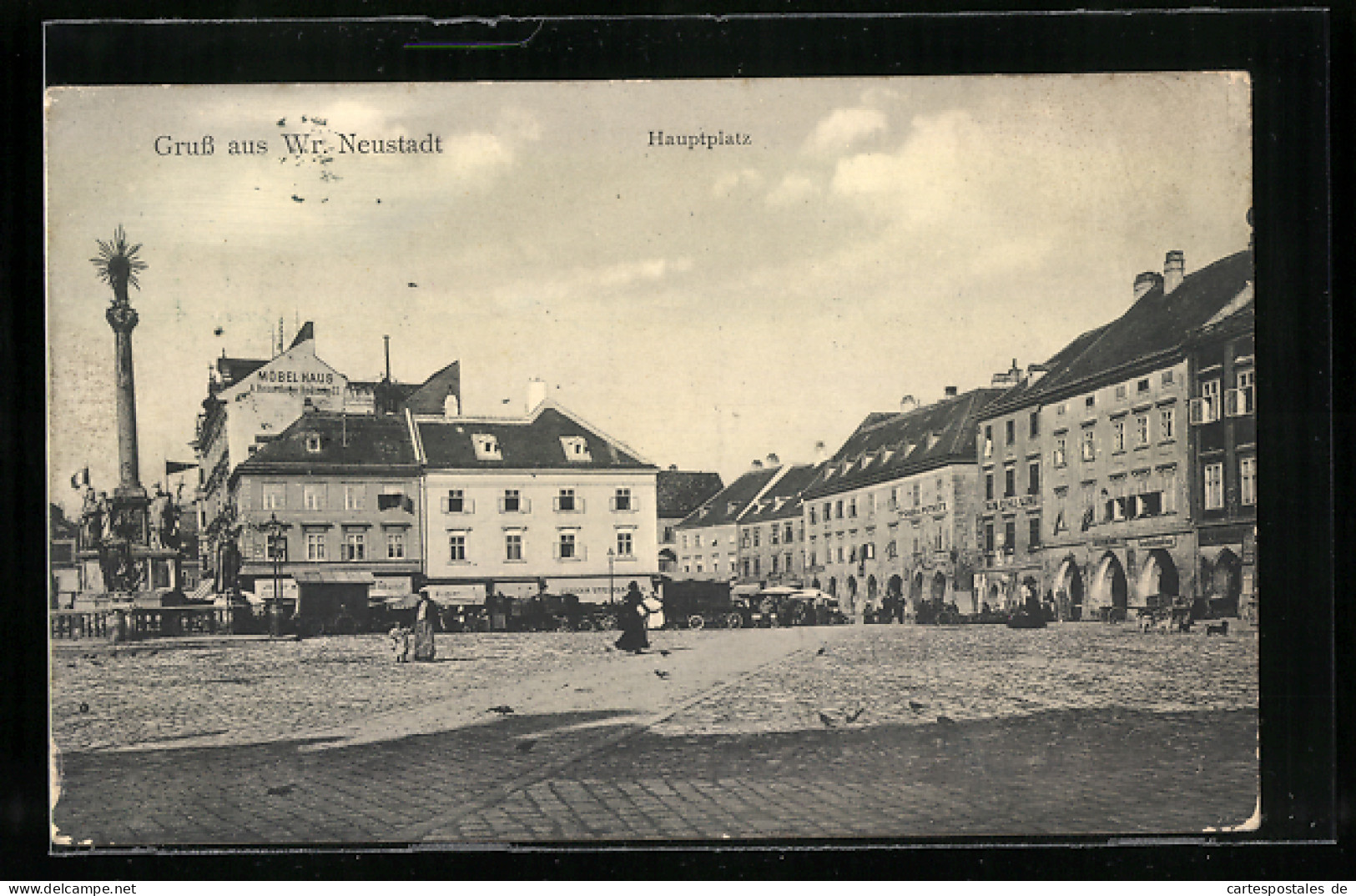 AK Wr. Neustadt, Hauptplatz Mit Geschäften Und Denkmal  - Andere & Zonder Classificatie