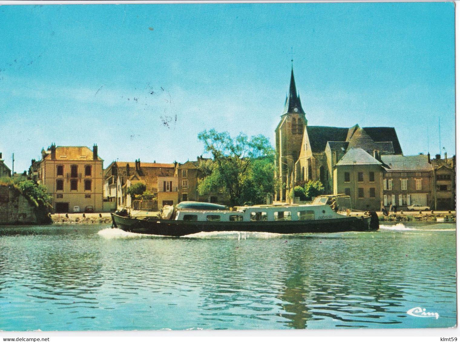 Pont-sur-Yonne - Plaisanciers Sur L'Yonne - Pont Sur Yonne