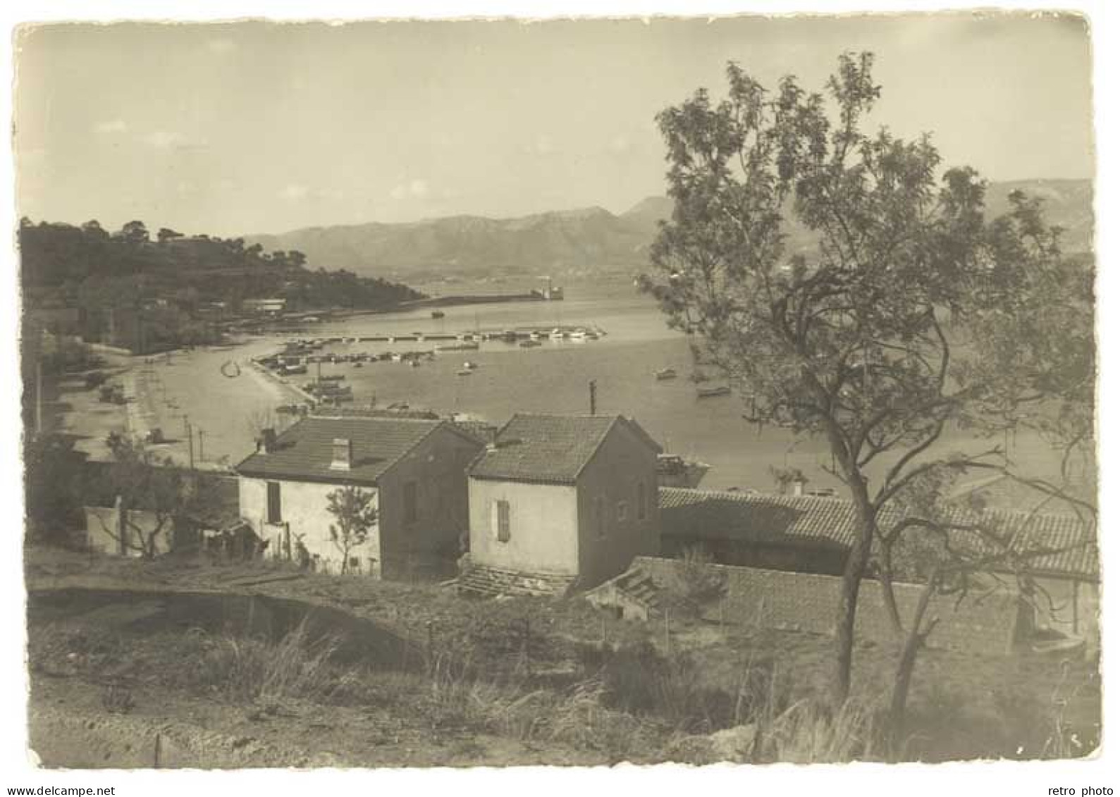 2 Cpsm Saint Mandrier - Le Stade ... / La Nouvelle Jetée - Saint-Mandrier-sur-Mer