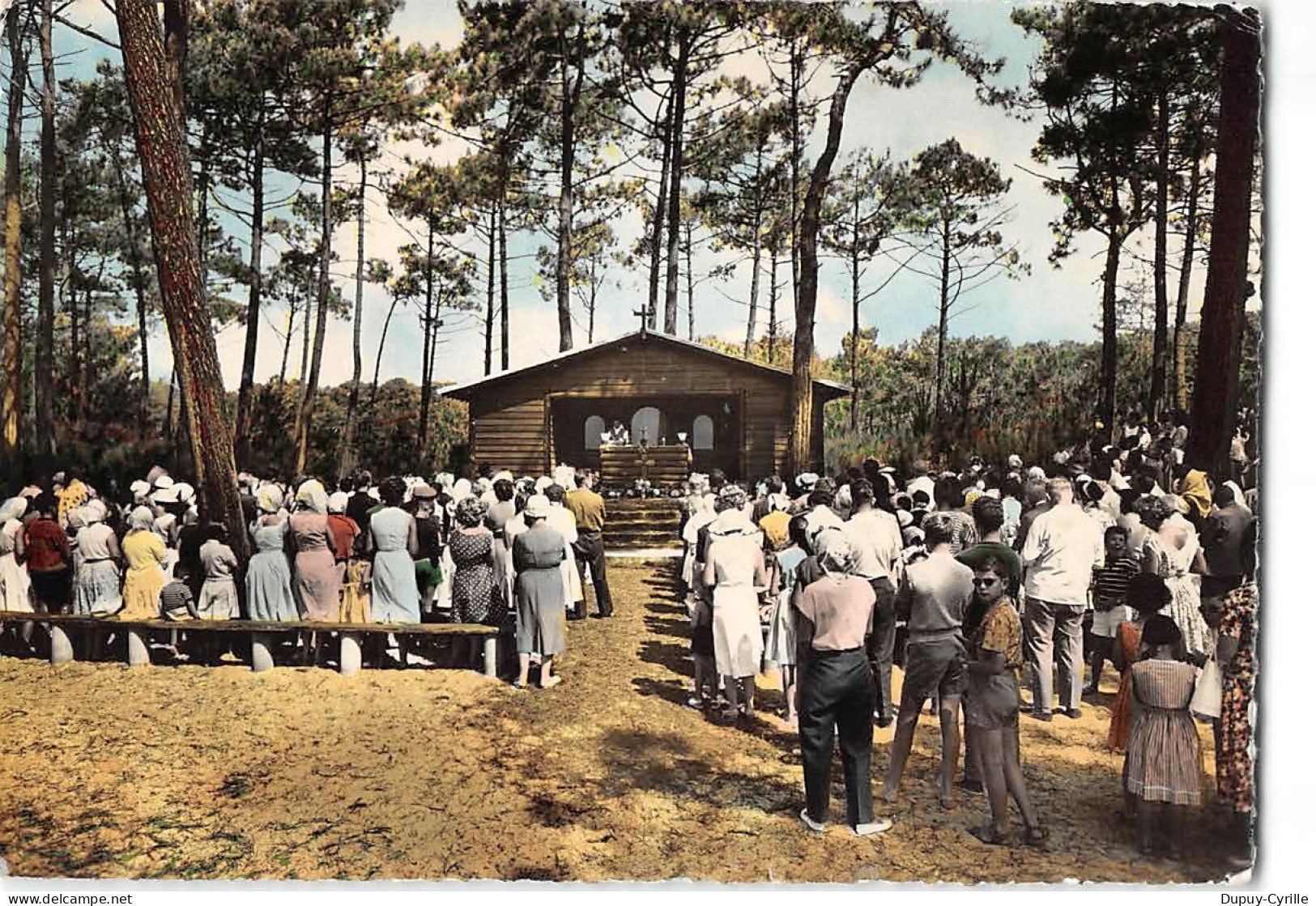 Camp De PIRAILHAN Par LE CANON - La Chapelle Du Camp à L'heure De La Messe - Très Bon état - Other & Unclassified