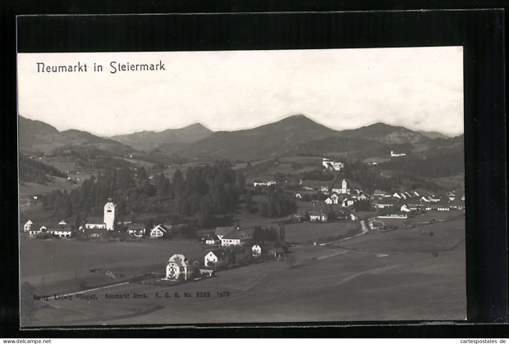 AK Neumarkt /Steiermark, Ortsansicht Vor Berglandschaft  - Autres & Non Classés