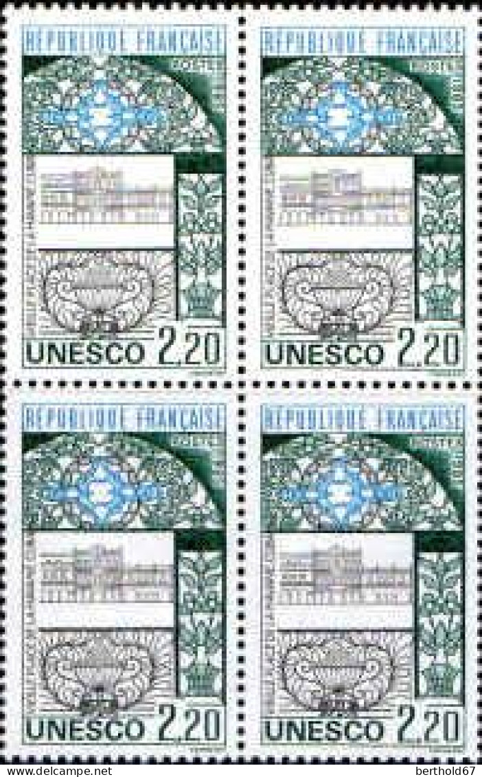 France Service N** Yv: 89 Mi:35 Unesco Vieille Place De La Havane Bloc De 4 - Mint/Hinged