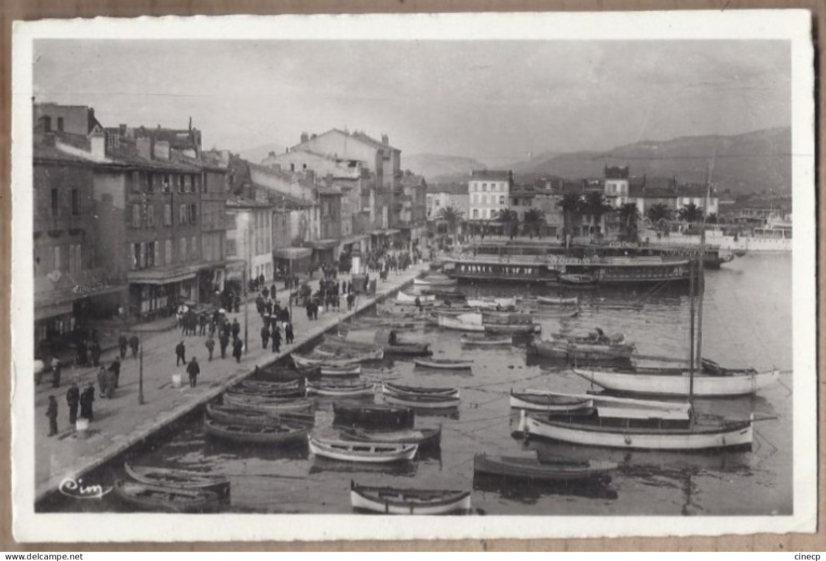 CPSM 83 - LA SEYNE Sur MER - La Port - TB PLAN ANIMATION QUAI MAGASINS Bâteaux - La Seyne-sur-Mer