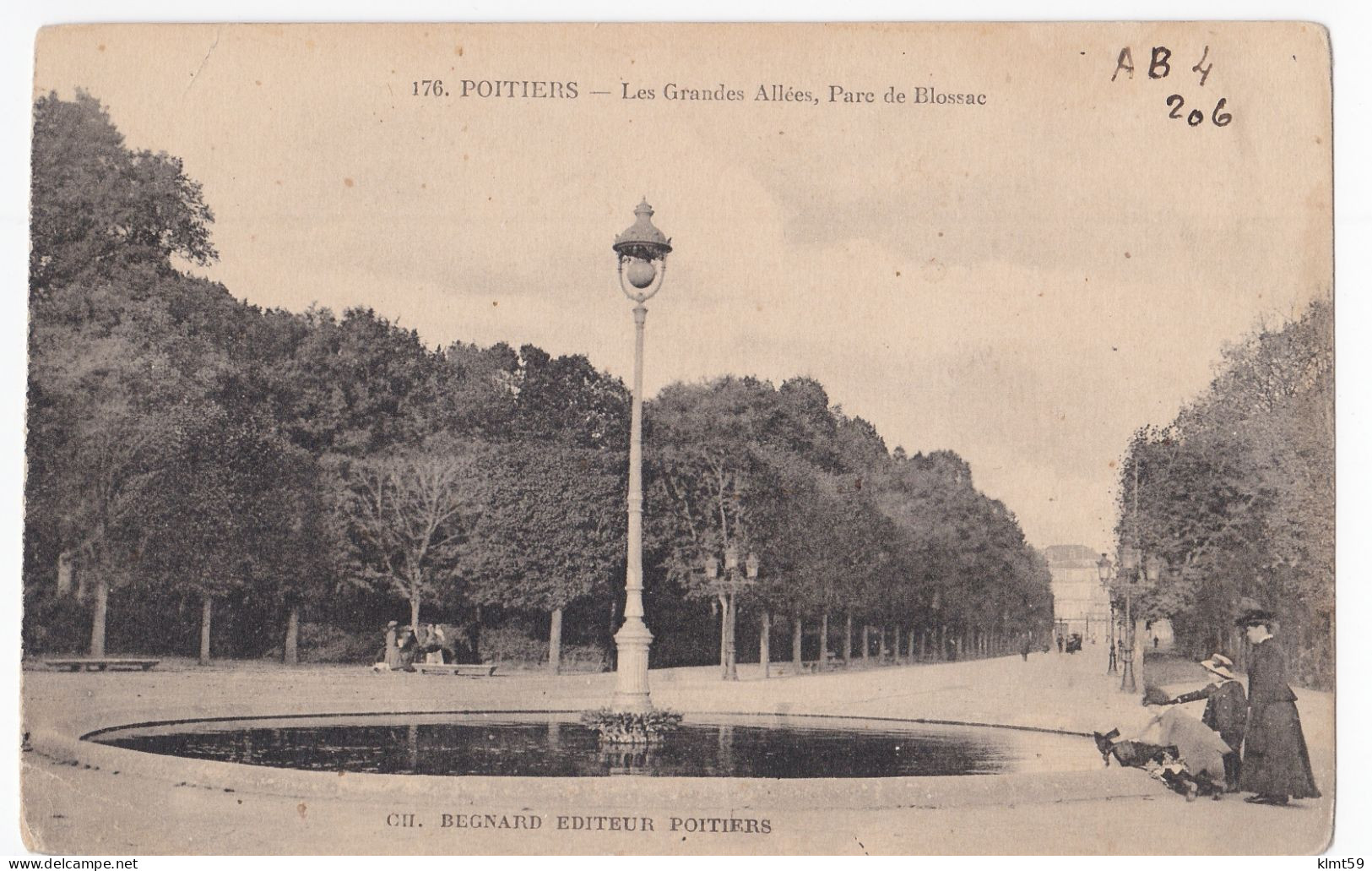 Poitiers - Les Grandes Allées - Parc De Blossac - Poitiers