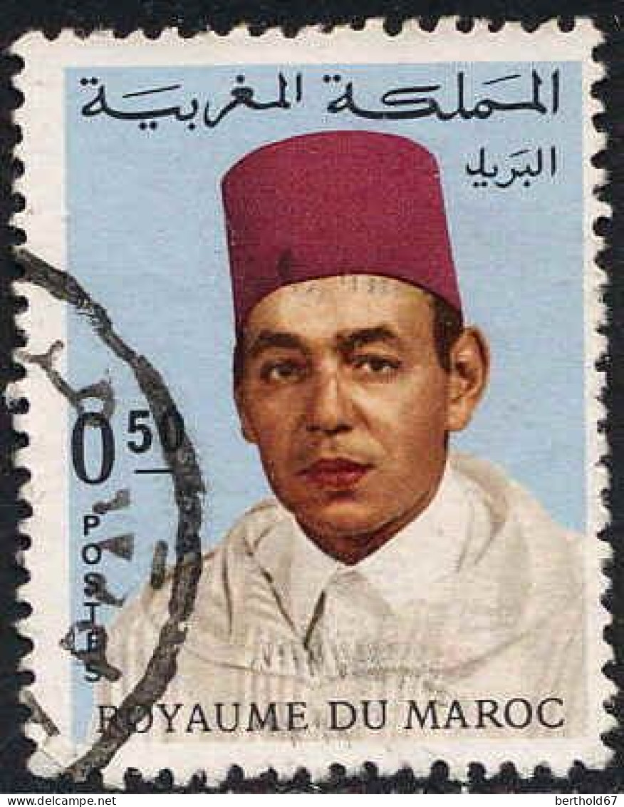 Maroc Poste Obl Yv: 544 Mi:609 Hassan II Burnous (cachet Rond) - Morocco (1956-...)