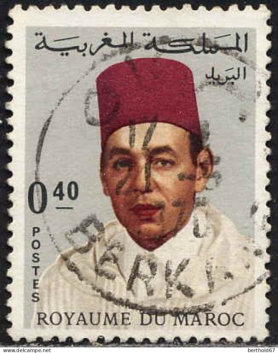 Maroc Poste Obl Yv: 543 Mi:608 Hassan II Burnous (TB Cachet Rond) - Morocco (1956-...)