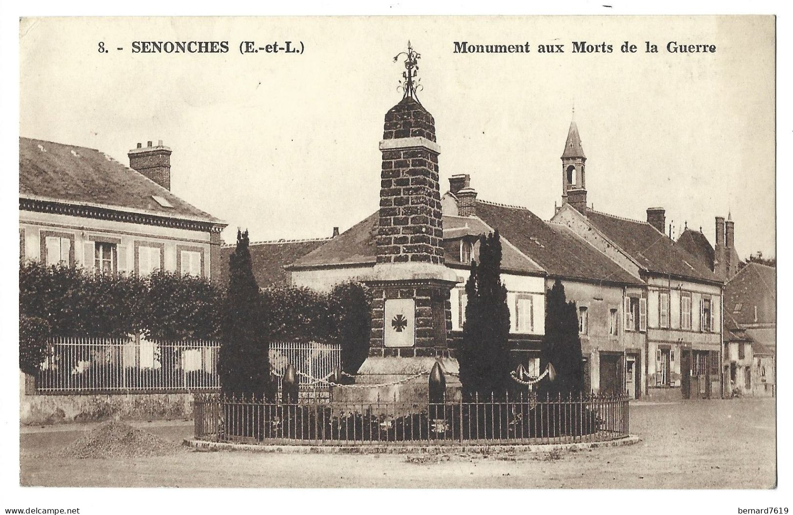 28 Senonches - Monument Aux Morts De La Guerre - Autres & Non Classés