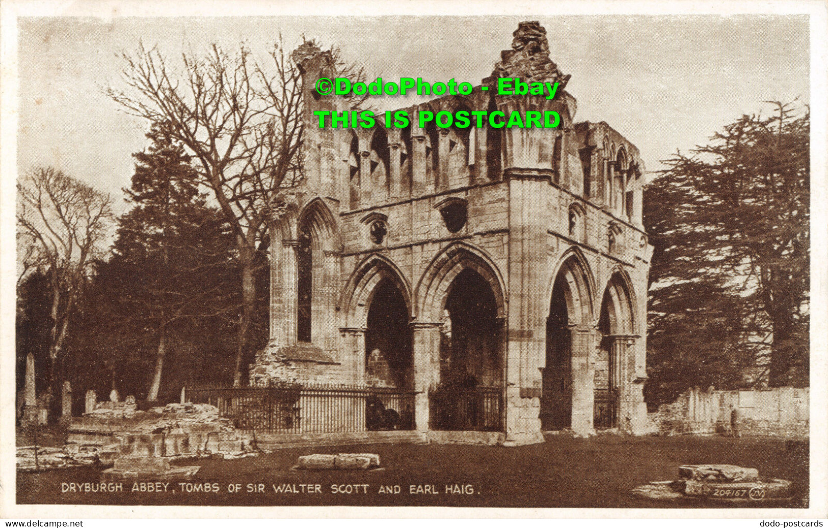 R357000 Dryburgh Abbey. Tombs Of Sir Walter Scott And Earl Haig. 204167. Valenti - World