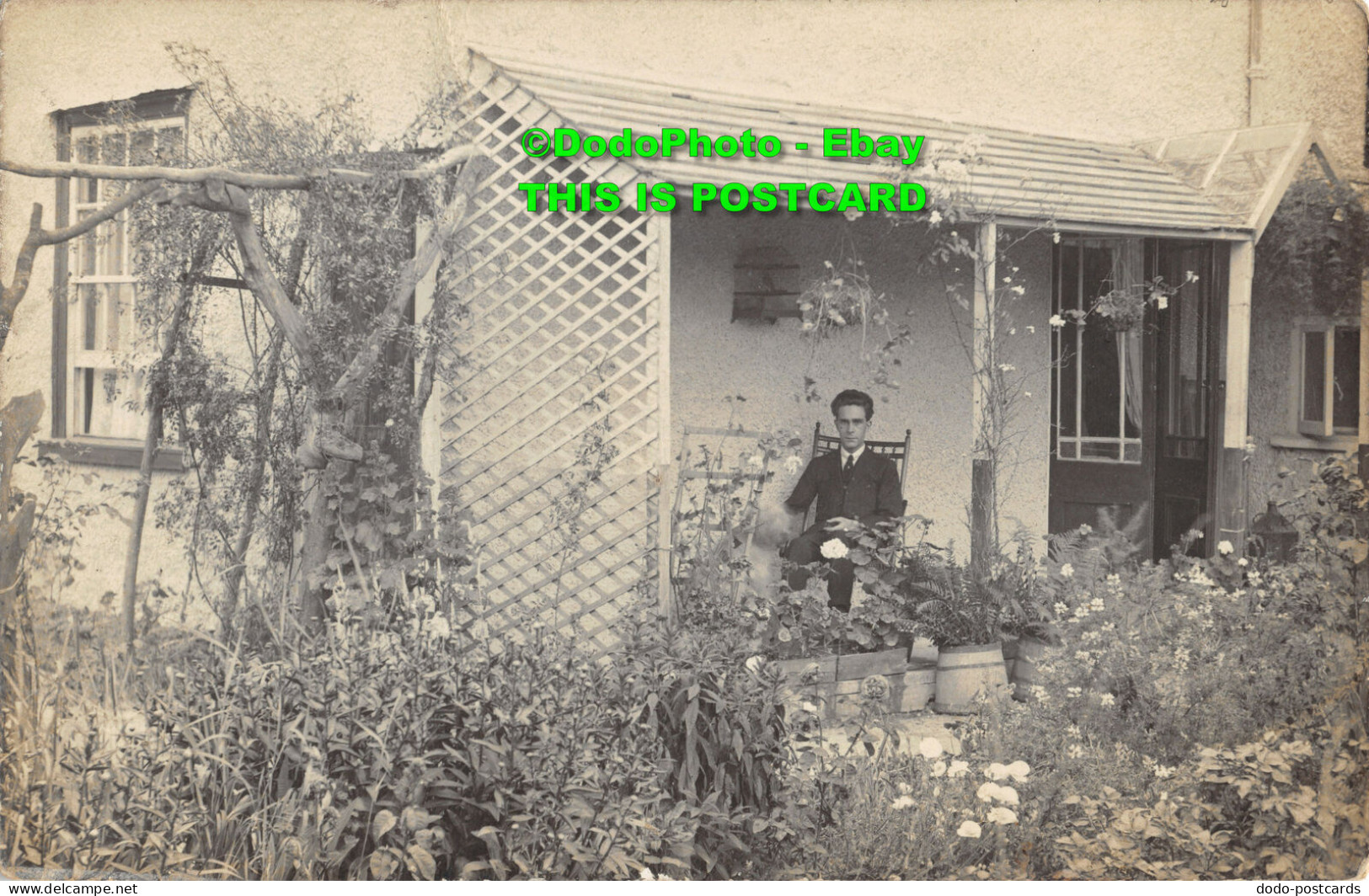 R357008 Unknown Place. Man. House. Garden. Nature. Old Photography. Postcard - World