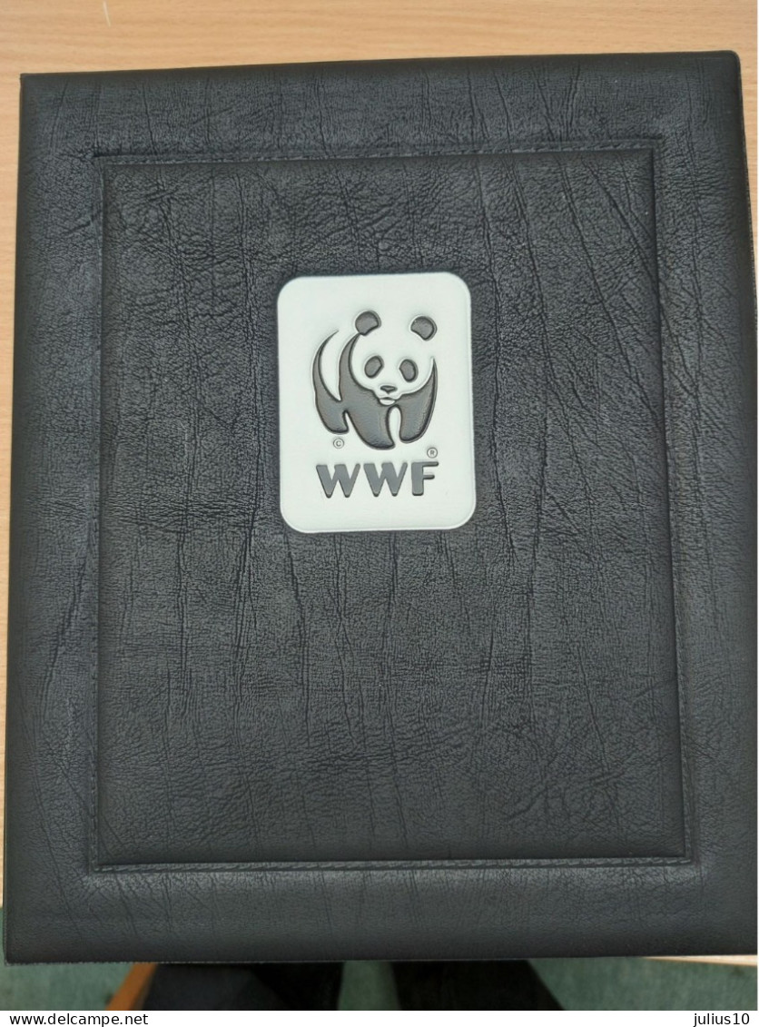 WWF ALBUM 1983-1993. 61 Pages. Nice Quality. - Reliures Et Feuilles