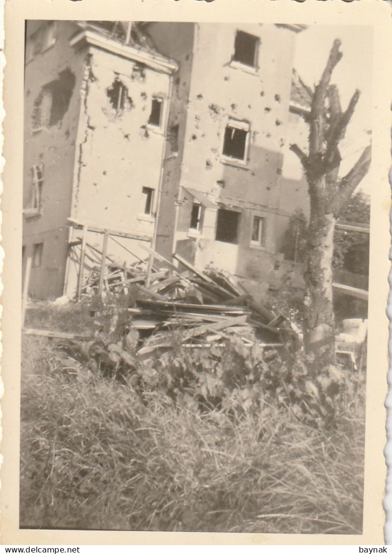 D262  - DEUTSCHLAND - WW2  --  ALKEN  --  BELGIE    --  ERSTE TAG  --    ORIGINAL  KLEINE  PHOTO - 1939-45