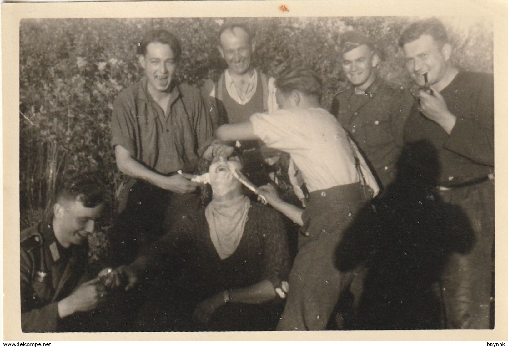 D265  - DEUTSCHLAND - WW2  --  SOLDATEN --    ORIGINAL  KLEINE  PHOTO - 1939-45
