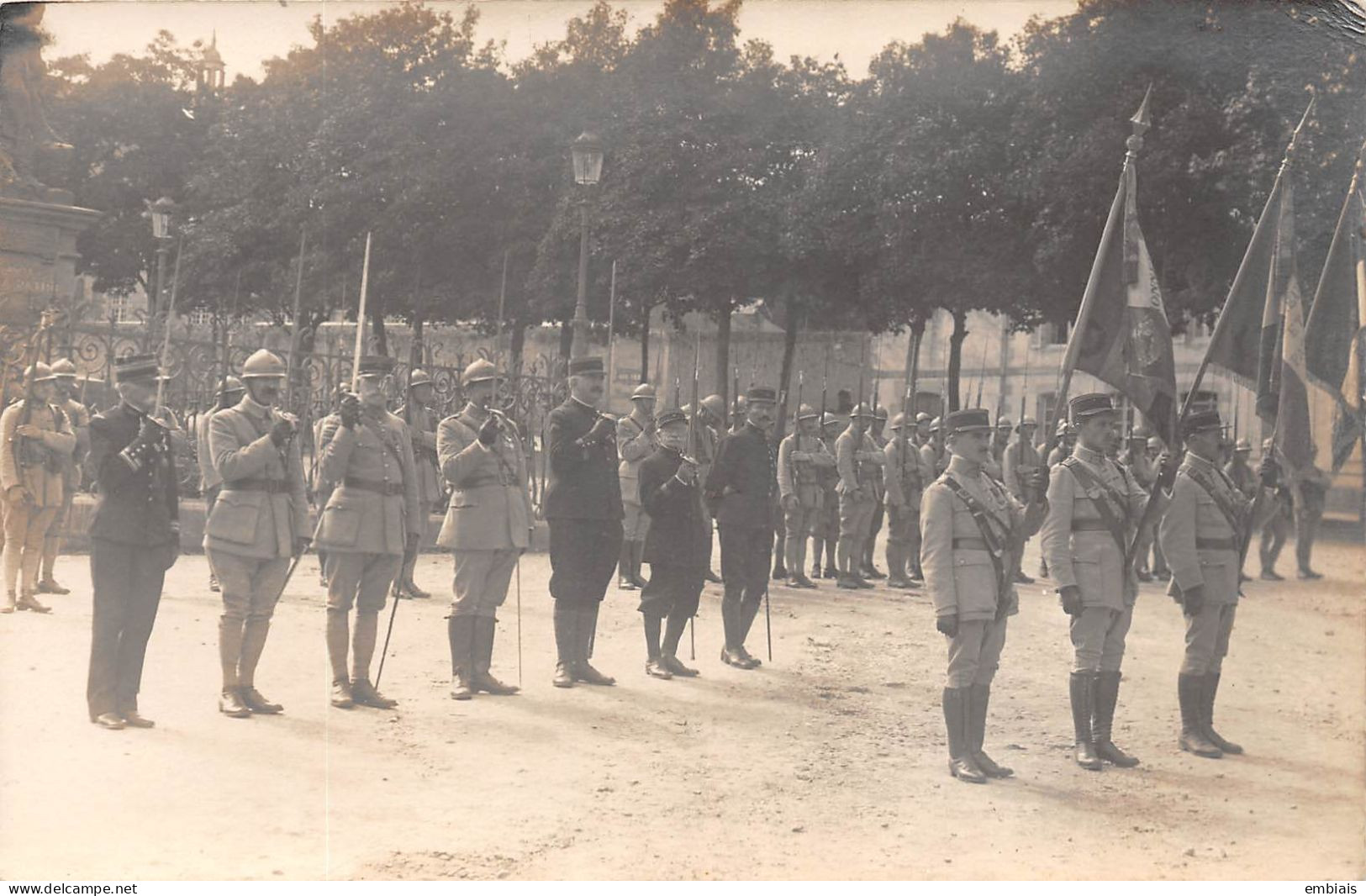 29 QUIMPER - Carte Photo De L'arrivée Du 118e RI, Présentation Du Drapeau - Quimper