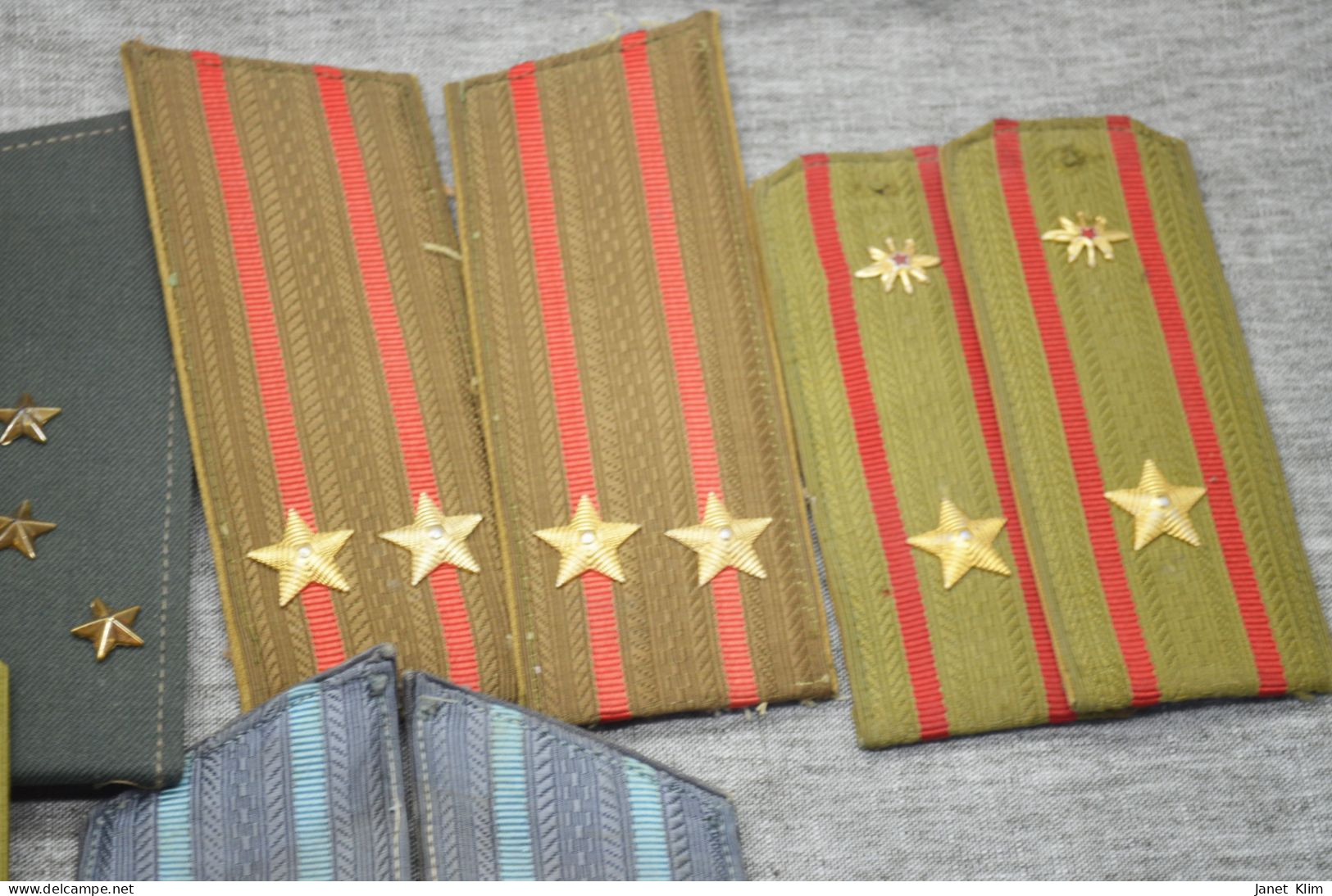 Large Lot Of Vintage USSR Shoulder Straps 6 Pairs - Uniformen