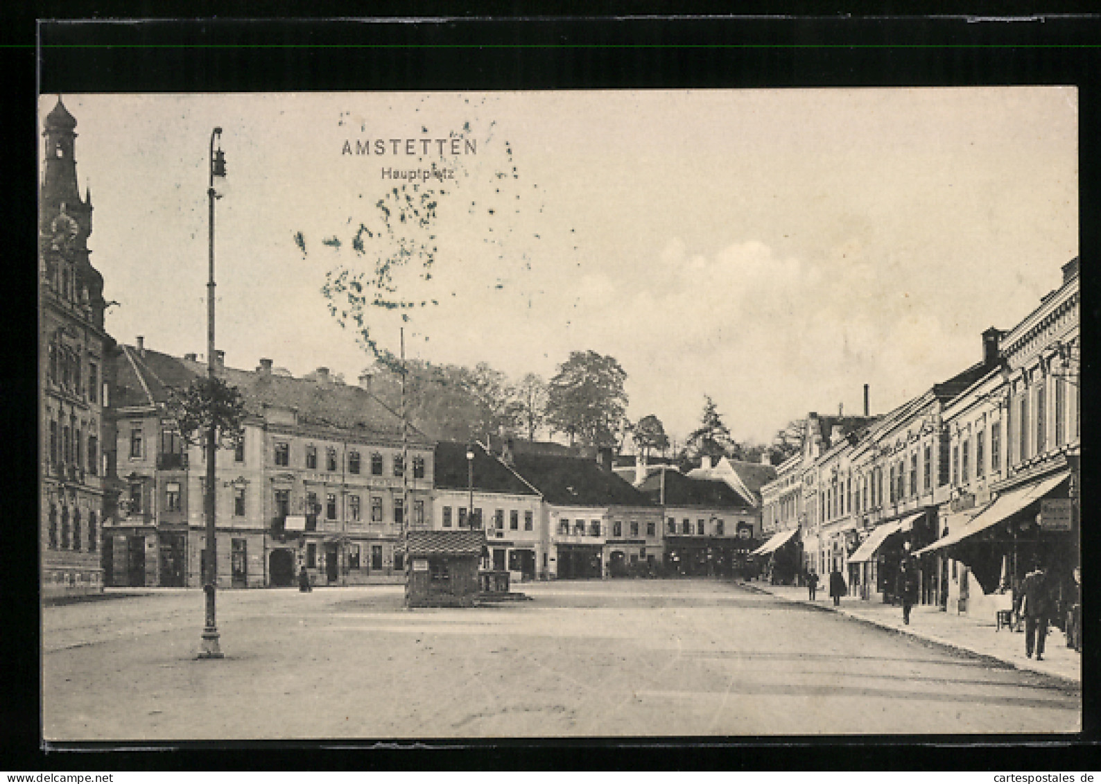 AK Amstetten, Passanten Am Hauptplatz  - Autres & Non Classés