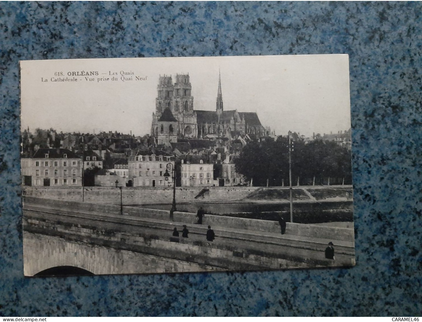 CPA  - 618  - ORLEANS  - LES QUAIS  - LA CATHEDRALE  - VUE PRISE DU QUAI NEUF - Orleans