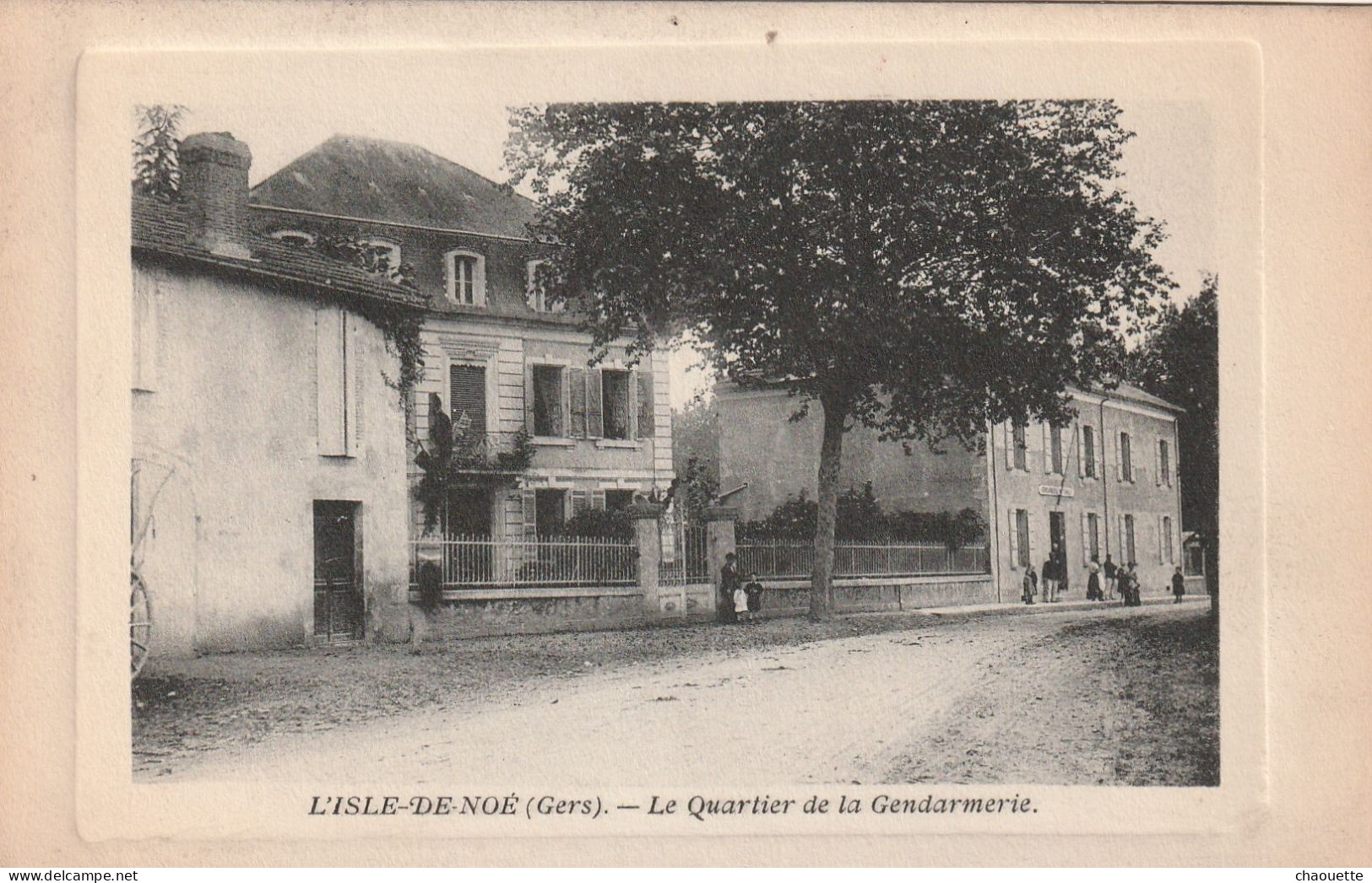 L ISLE DE NOE...quartier De La Gendarmerie  Edit J.tapie  Lectoure.. - Andere & Zonder Classificatie