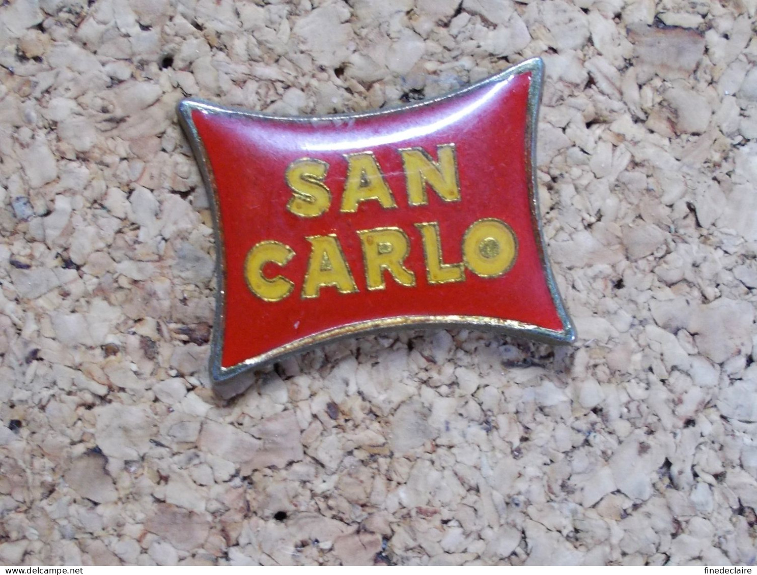 Pin's - San Carlo - Levensmiddelen