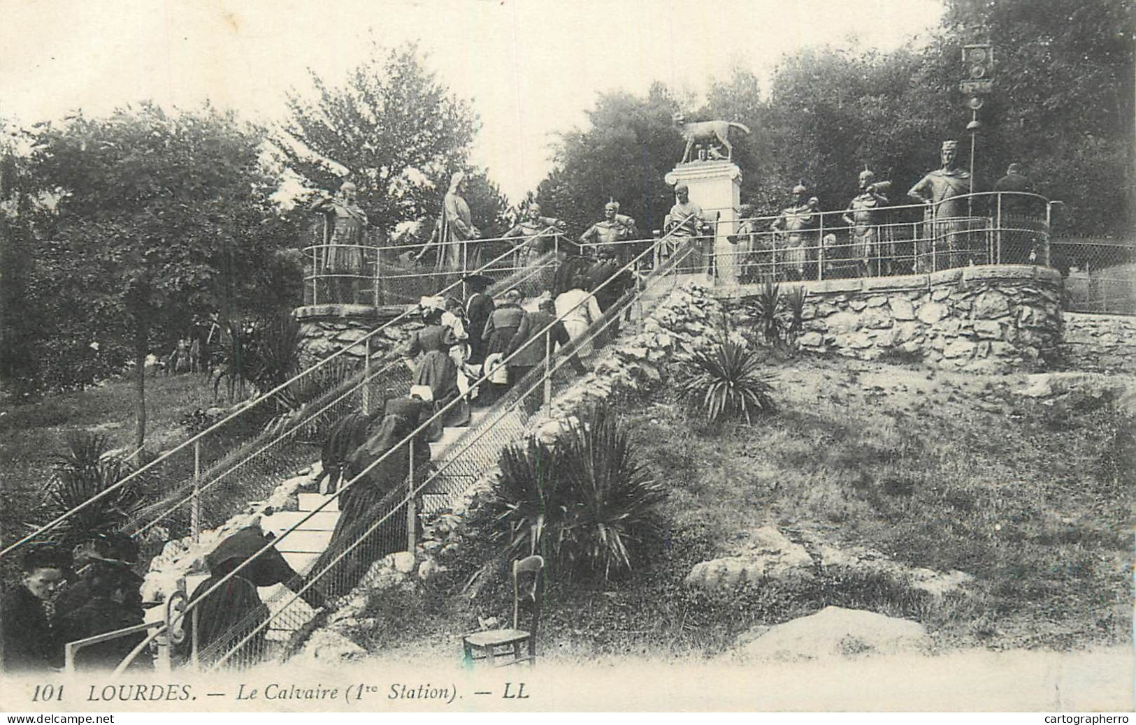 Lourdes La Calvaire 1er Station - Lourdes