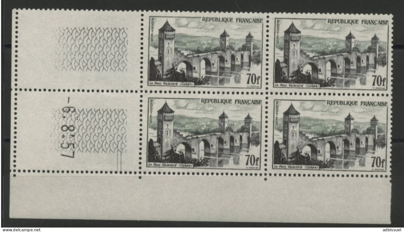 N° 1119 COTE 115 € Bloc De 4 Neuf ** (MNH) Avec Coin Daté Du 6/8/57. "Le Pont Valentré, Cahors". TB - 1950-1959