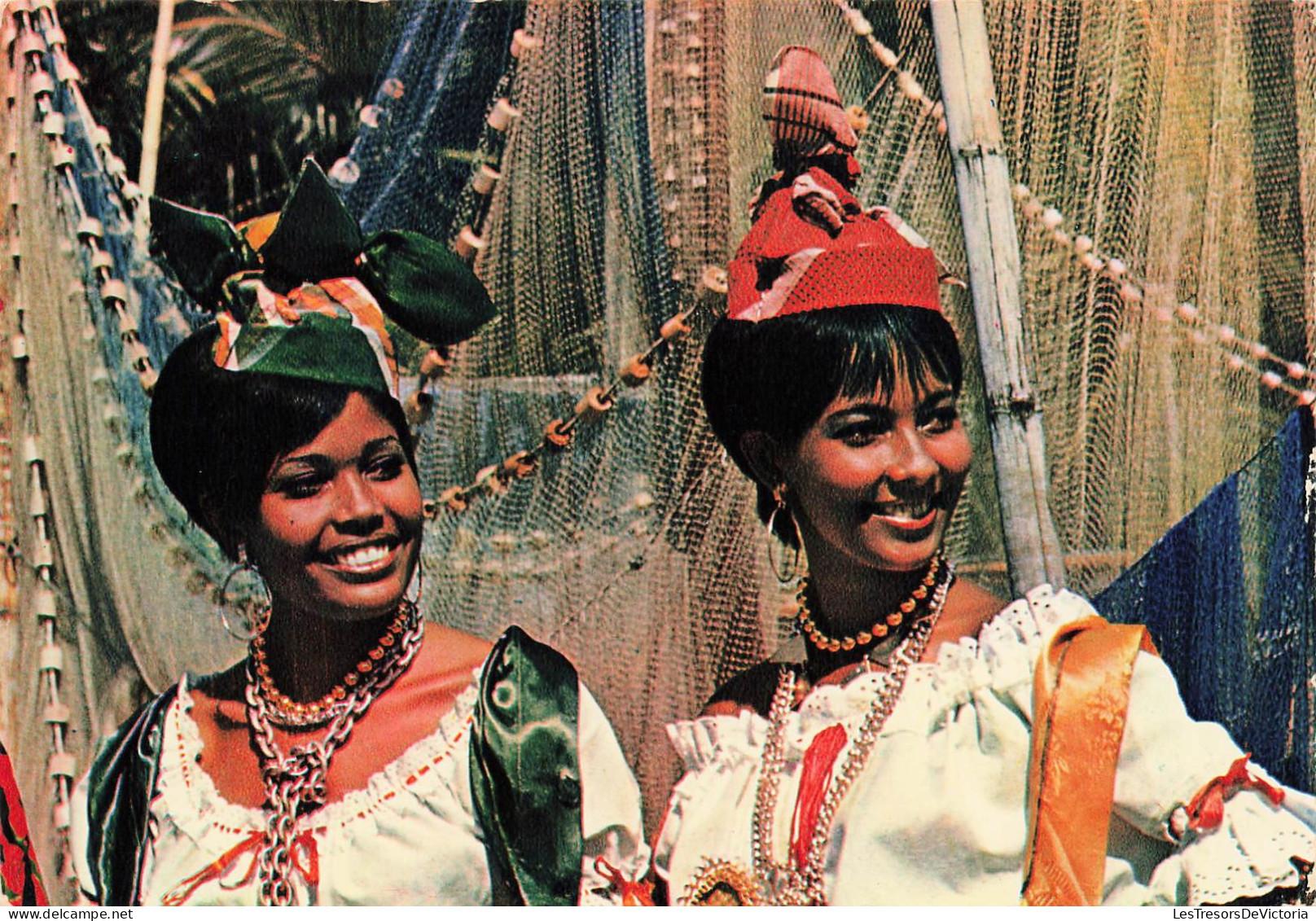 FRANCE - Martinique - Folklore Antillais - Danseuses Du Groupe Folklorique "Loulou Boislaville" - Carte Postale - Costumes