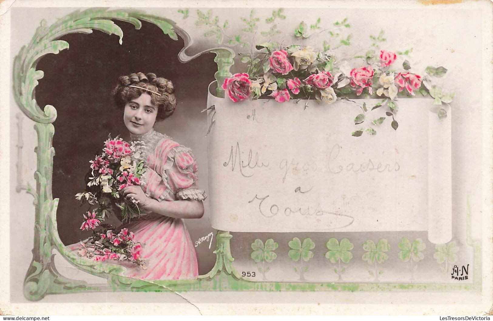 FANTAISIES - Mille Gros Baisers - Femme Avec Des Fleurs - Carte Postale Ancienne - Donne