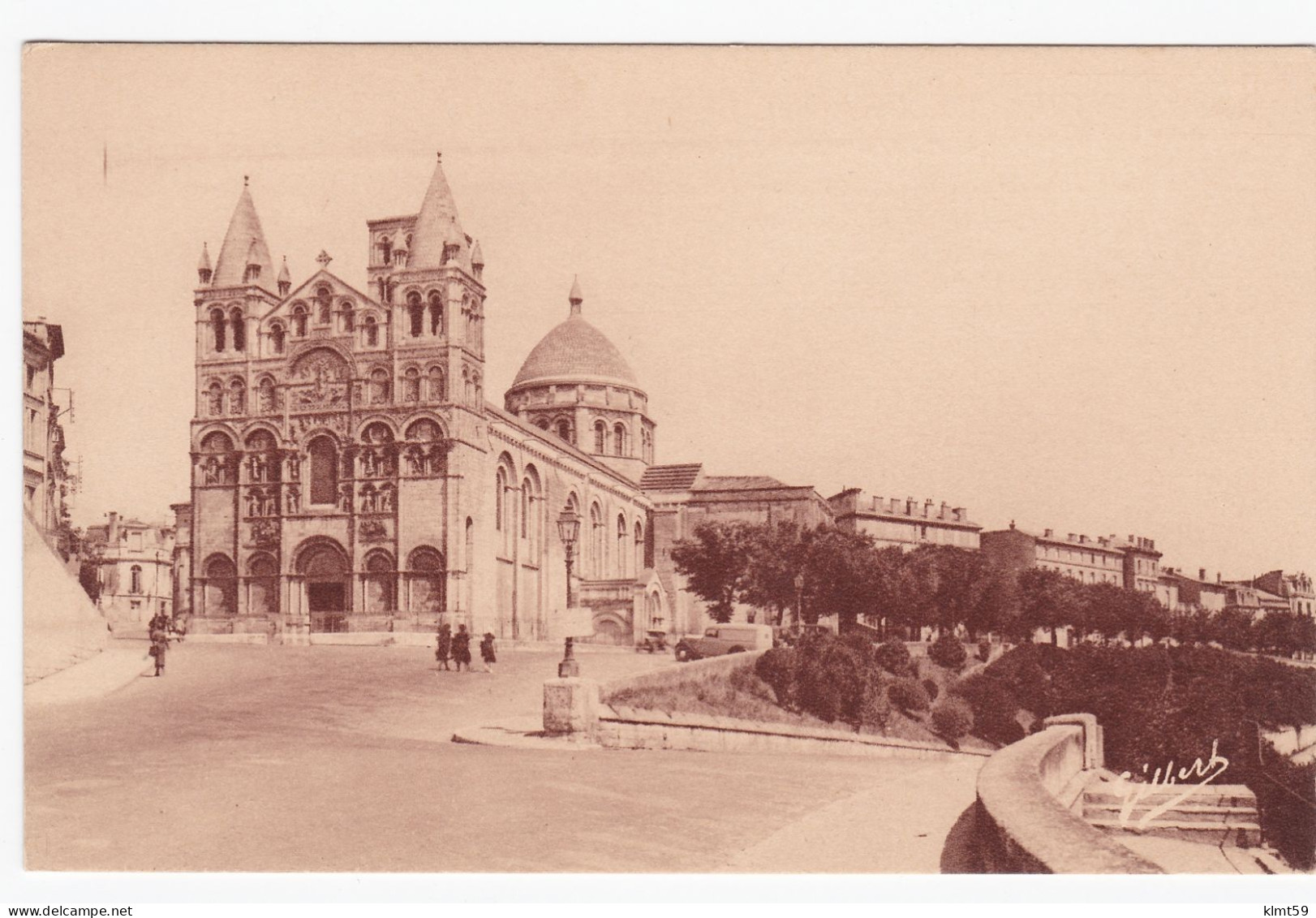 Angoulême - Cathédrale Saint-Pierre - Angouleme