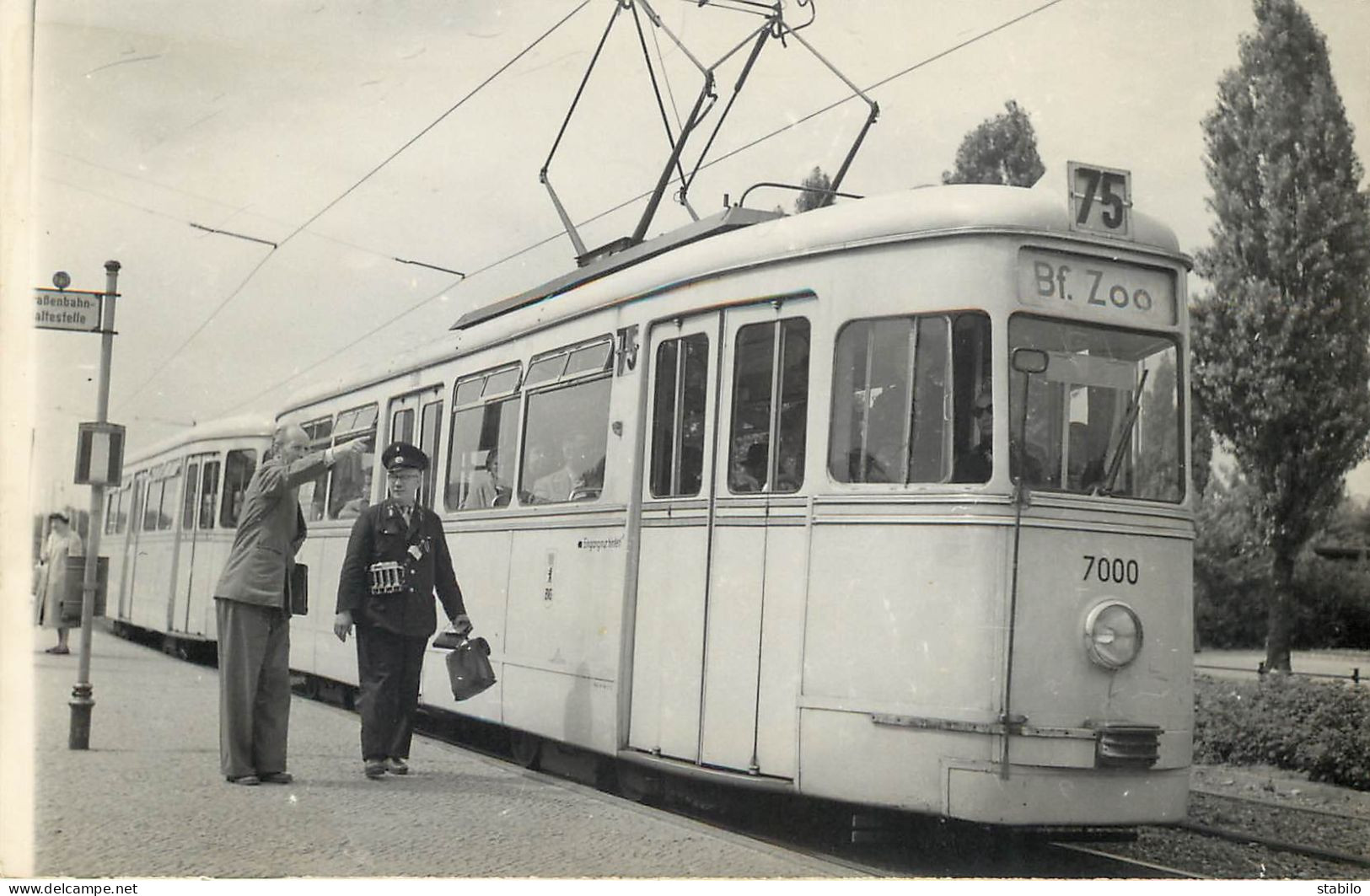 TRAMWAY - ALLEMAGNE - BERLIN MOTRICE 7000 LIGNE 75 - Eisenbahnen