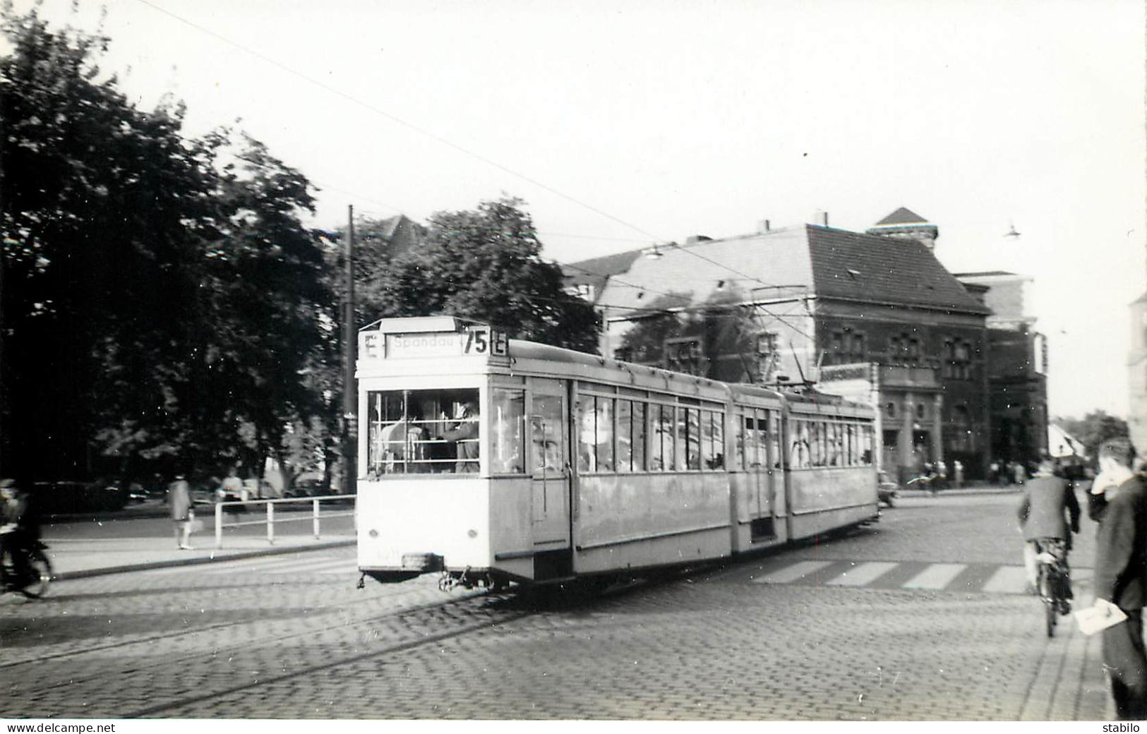 TRAMWAY - ALLEMAGNE - BERLIN  VOITURE 6211 LIGNE 75 E - Eisenbahnen