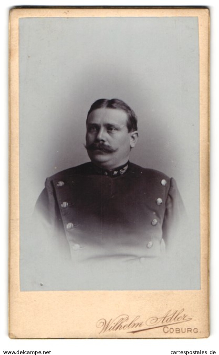 Fotografie Wilhelm Adler, Coburg, Deutscher Eisenbahner In Uniform  - Anonieme Personen