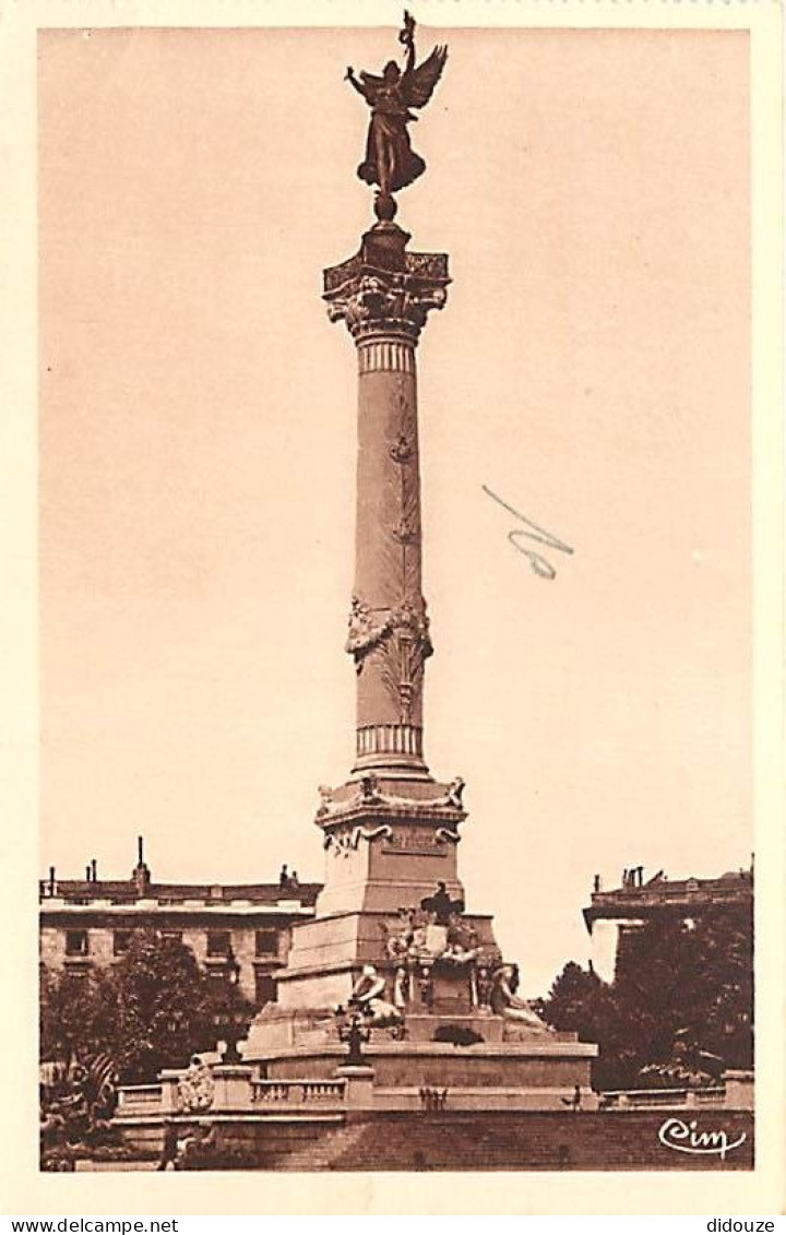 33 - Bordeaux - La Colonne Des Girondins - Etat Léger Pli Visible - CPA - Voir Scans Recto-Verso - Bordeaux