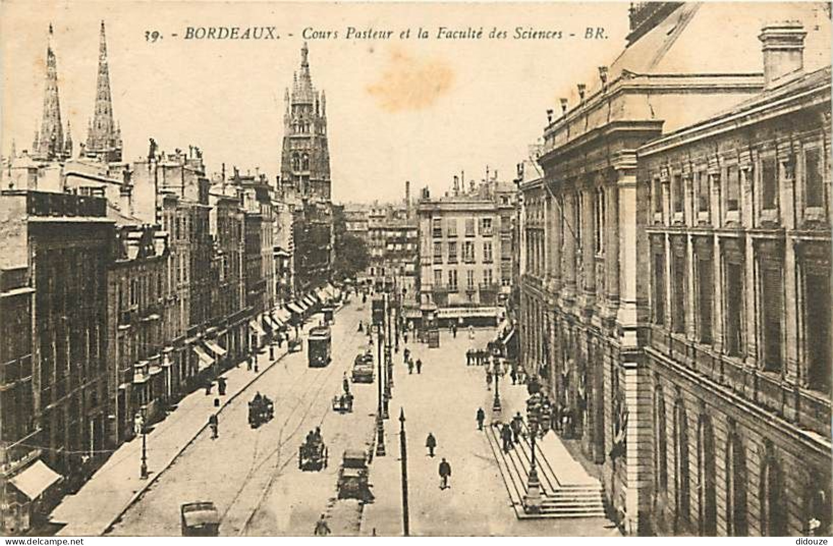 33 - Bordeaux - Cours Pasteur Et La Faculté Des Sciences - Animée - Automobiles - CPA - Voir Scans Recto-Verso - Bordeaux