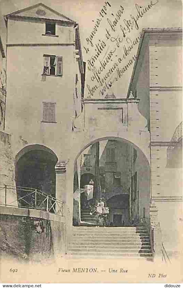 06 - Menton - Vieux Menton - Une Rue - Animée - CPA - Voir Scans Recto-Verso - Menton