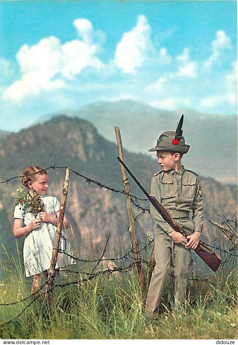 Enfants - Image - Scènes Et Paysages - Enfant Déguisé En Soldat - CPM - Carte Neuve - Voir Scans Recto-Verso - Szenen & Landschaften