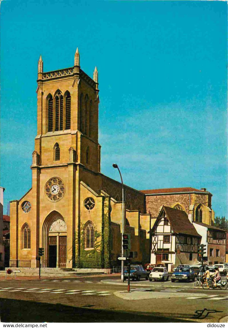 42 - Roanne - Eglise Saint Etienne Et Le Bar Du Château - CPM - Carte Neuve - Voir Scans Recto-Verso - Roanne