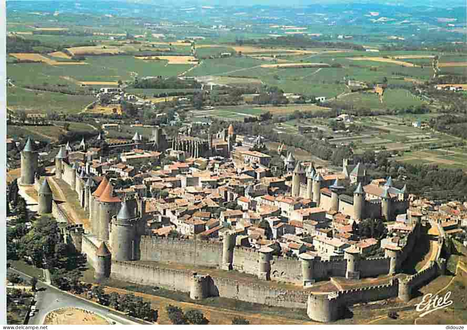 11 - Carcassonne - La Cité Médiévale - Vue Générale Aérienne - Carte Neuve - CPM - Voir Scans Recto-Verso - Carcassonne