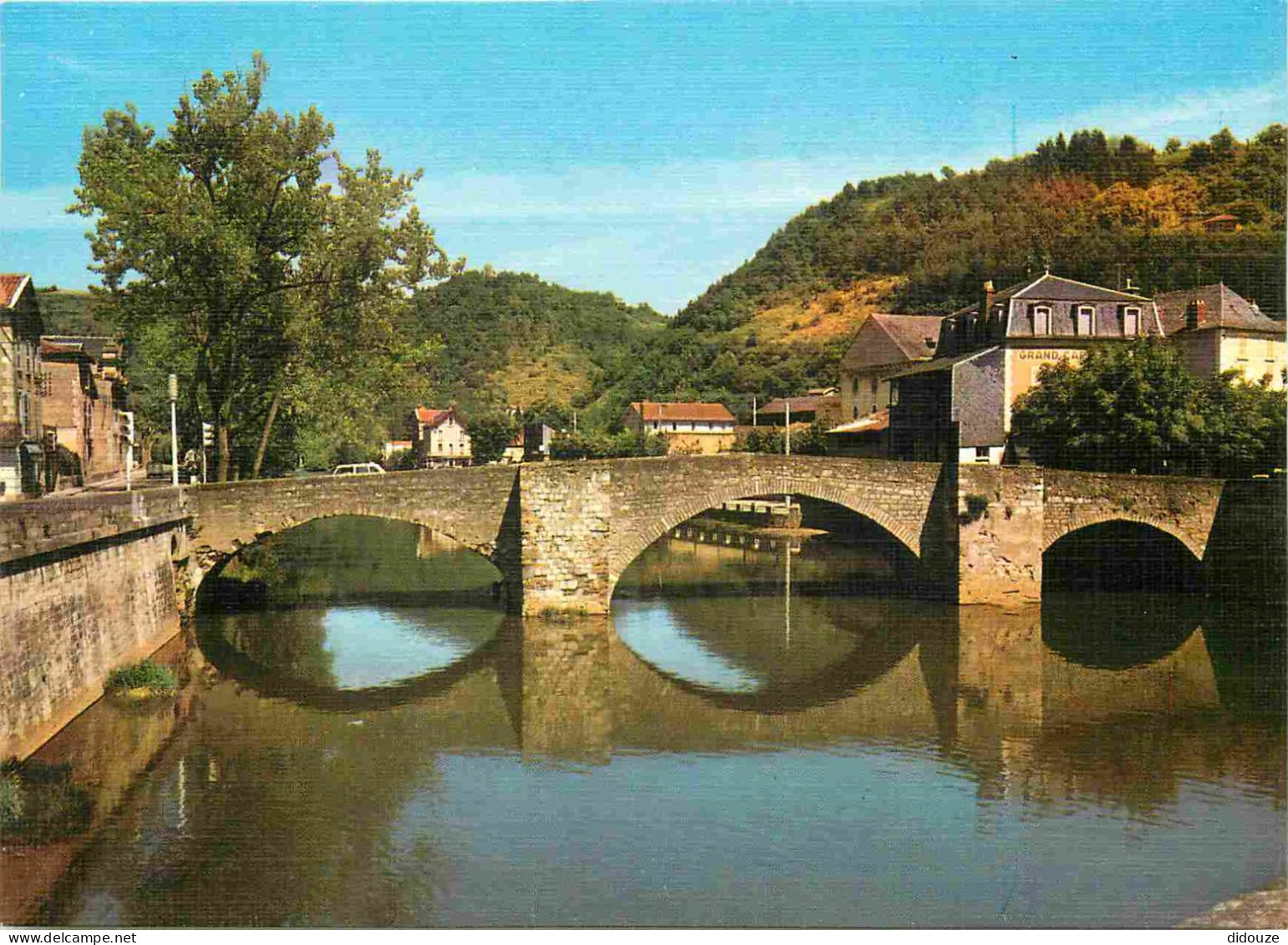 12 - Villefranche De Rouergue - Le Pont Des Consuls - CPM - Voir Scans Recto-Verso - Villefranche De Rouergue