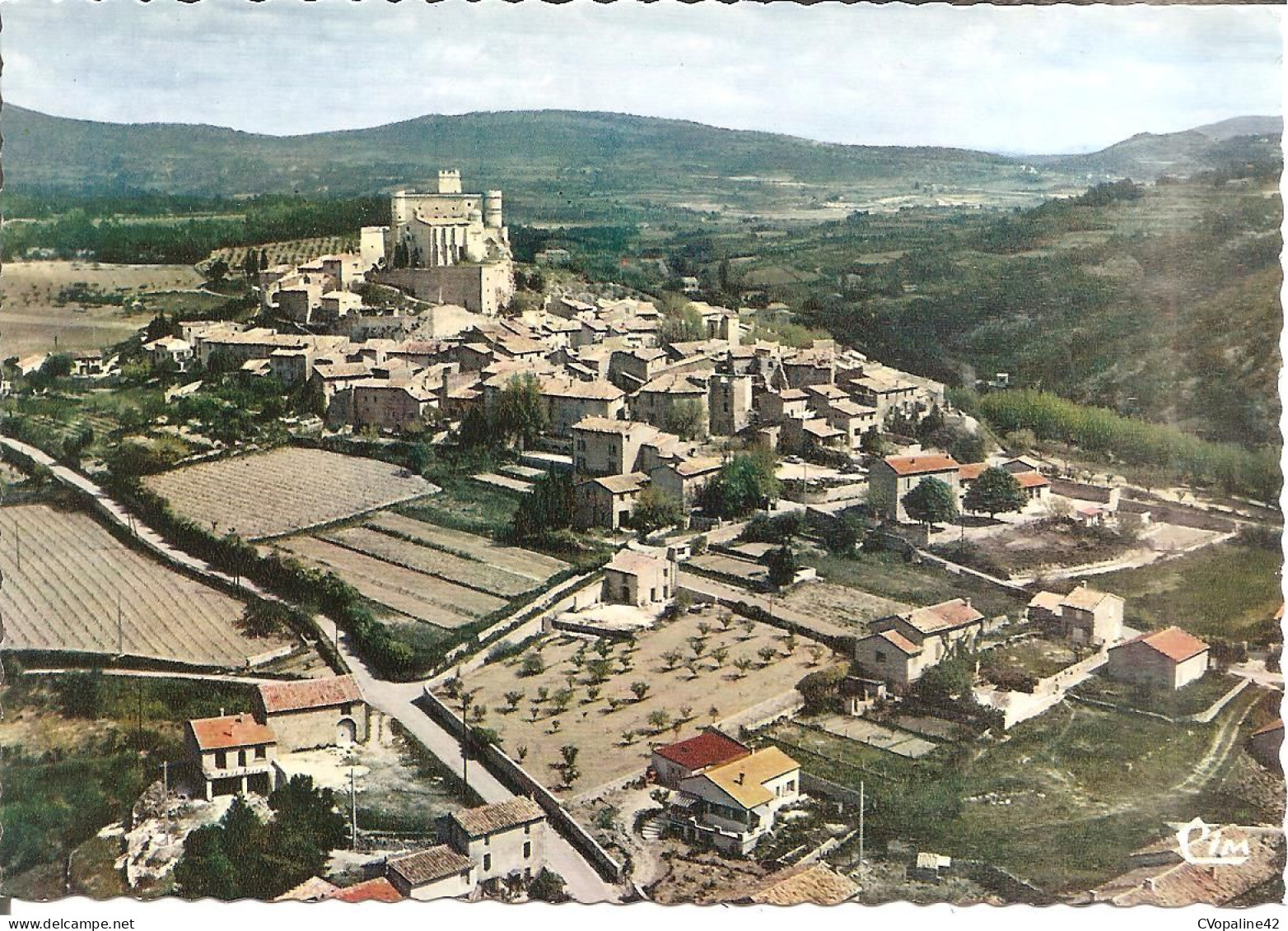 LE BARROUX (84) Vue Générale Aérienne Et Le Château  CPSM  GF - Autres & Non Classés