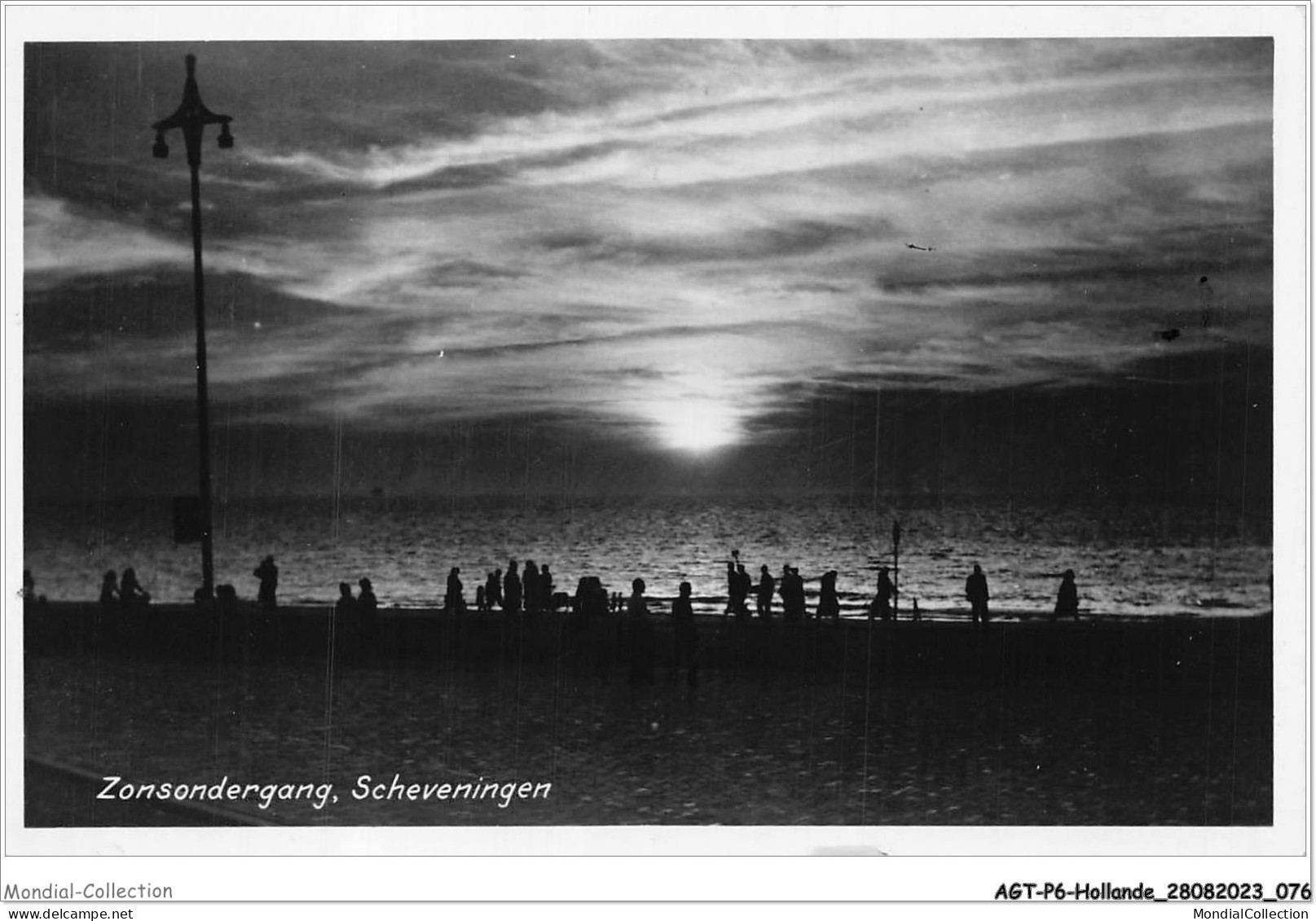 AGTP6-0429-HOLLANDE- SCHEVENINGEN - Zonsomdergang  - Scheveningen