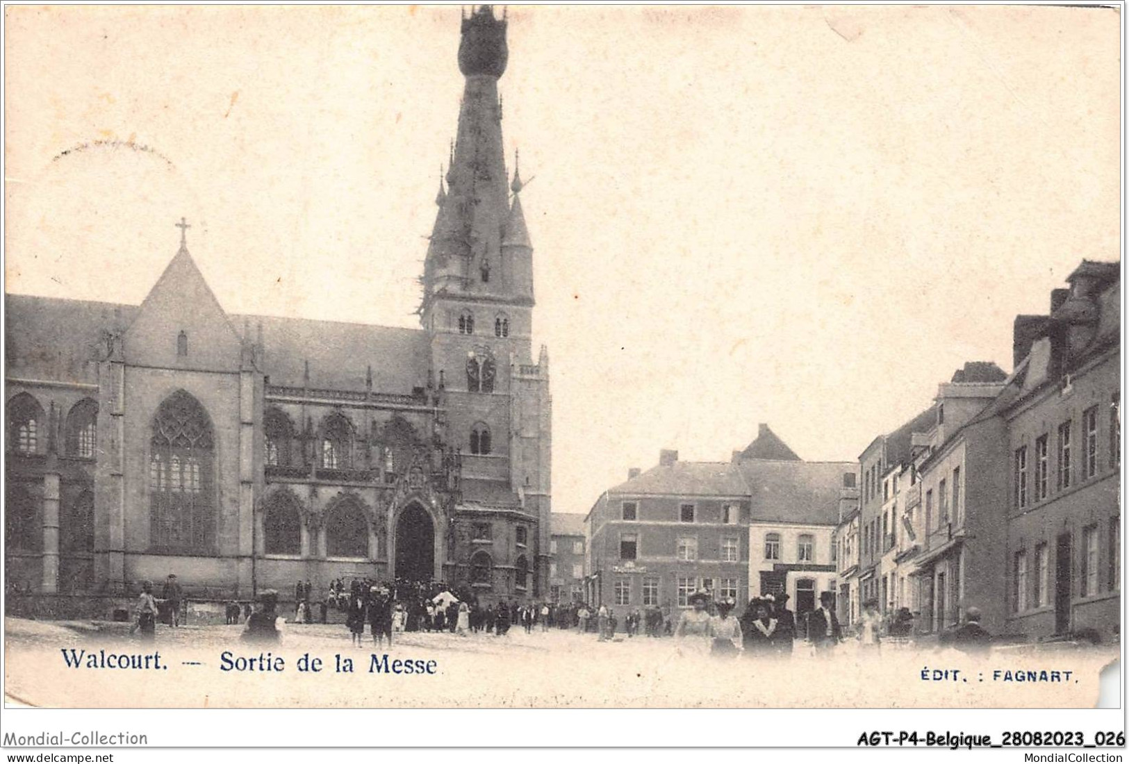 AGTP4-0244-BELGIQUE - WALCOURT - Sortie De La Messe  - Walcourt