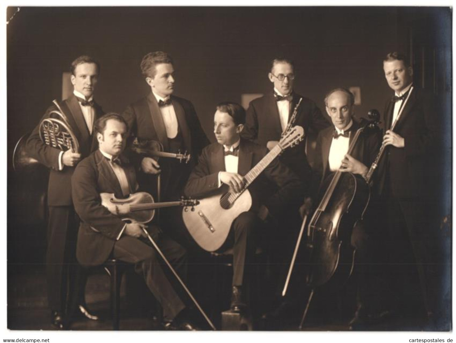 Fotografie Hermann Brühlmeyer, Baden Bei Wien, Musiker & Gitarrenvirtuose Alferd Ronndorf Nebst Musiker Kollegen  - Famous People