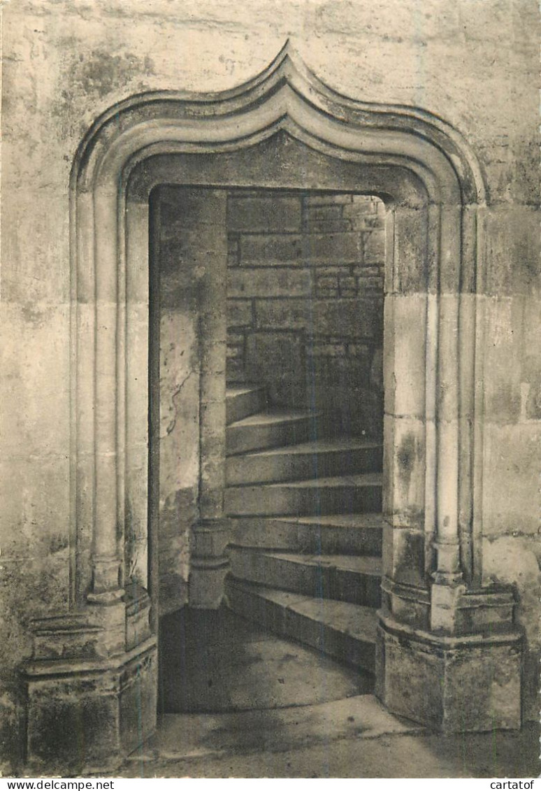 Abbaye De CITEAUX Par NUITS SAINT-GEORGES . Escalier De L Bibliothèque - Nuits Saint Georges