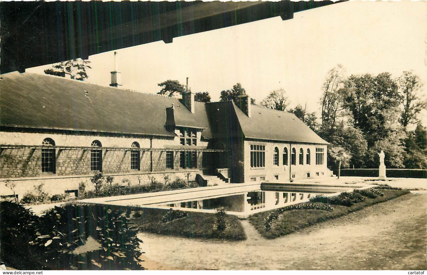 GUINGAMP . Institution Notre Dame .  Réfectoire Des Professeurs - Guingamp