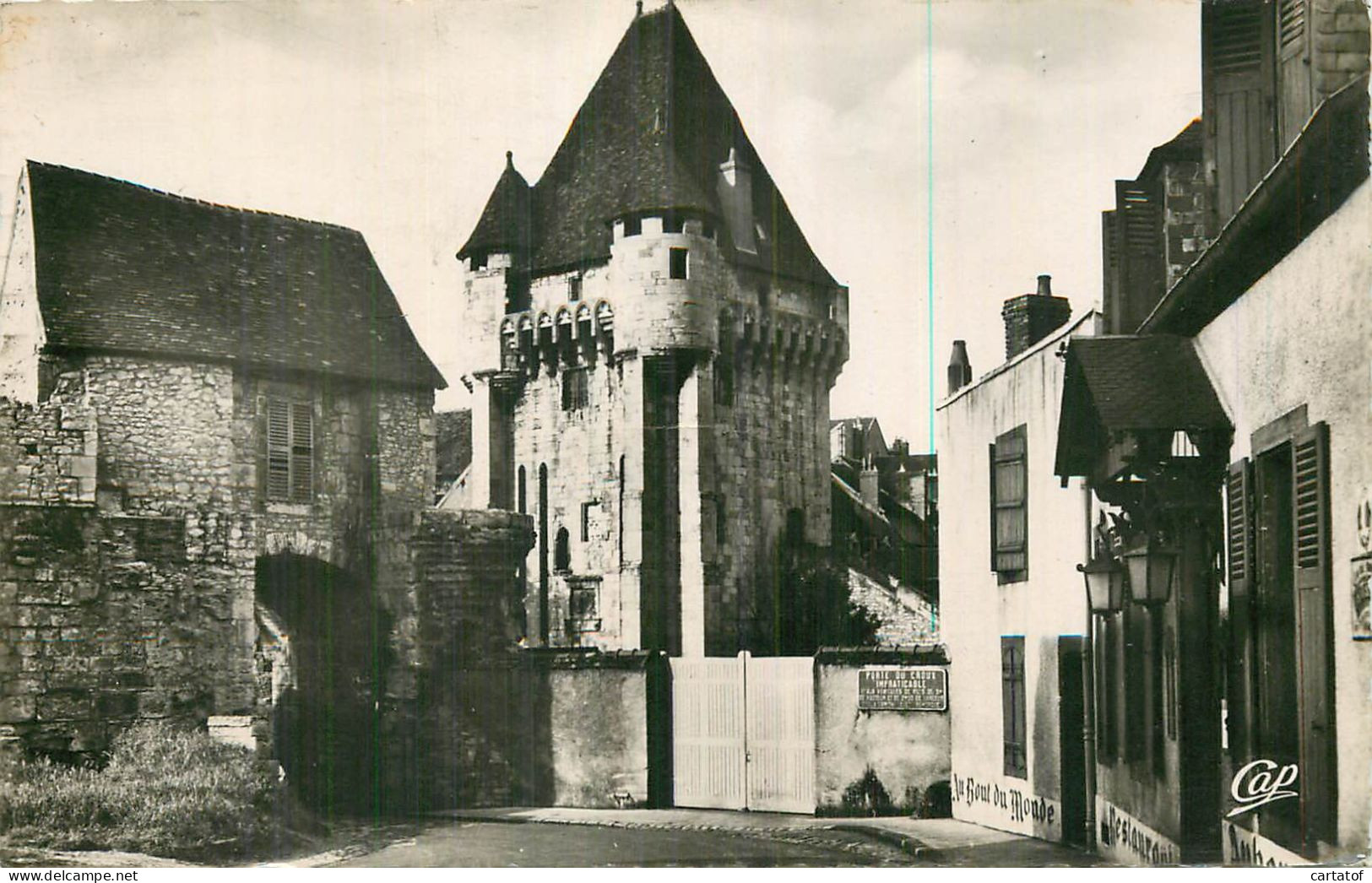 NEVERS . La Porte Du Croux - Nevers