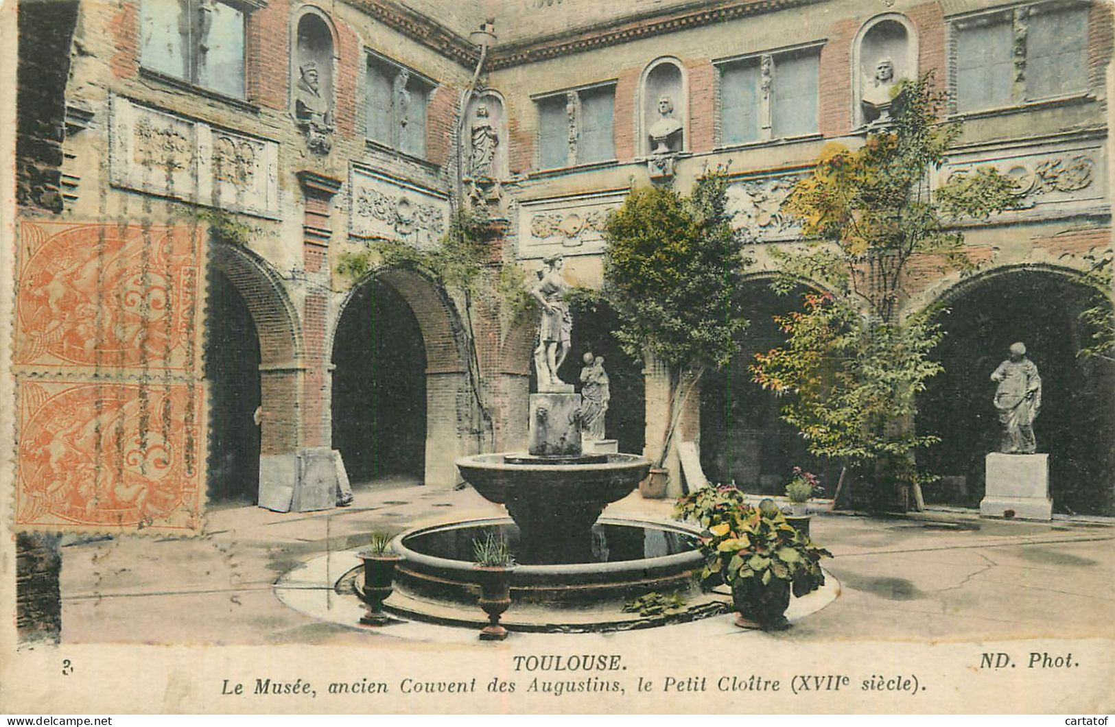 TOULOUSE . Le Musée . Le Petit Cloitre . - Toulouse